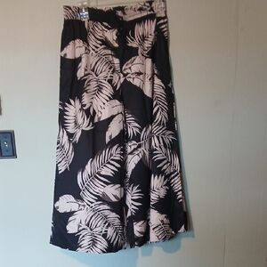 Stylish Black and Cream Leaf Print Wide Leg Pants